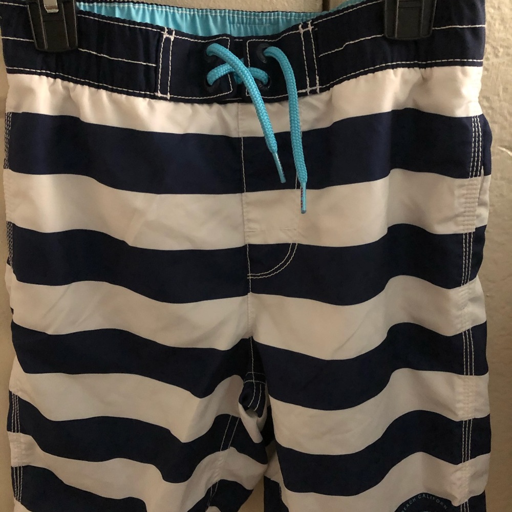 Swimming shorts